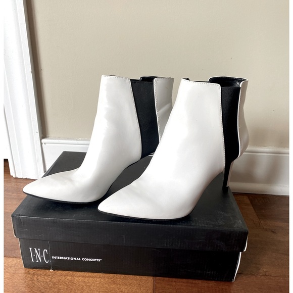 Brand New Bright White booties, size 8M - Picture 3 of 10